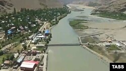 Тажикстан, Тоолуу-Бадахшан автоном облусунун борбору Хорог шаары. Июль, 2022-жыл.