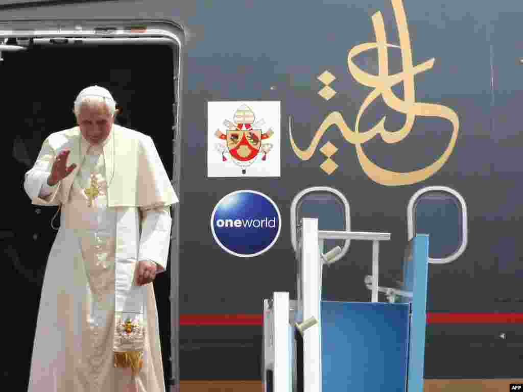 Izrael - Papa Benedikti XVI arriti në aeroportin e Tel Avivit, 11 maj.