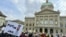 Ілюстраційне фото. Мітинг на підтримку України в Берні, Швейцарія, в четверту річницю повномасштабного вторгнення Росії, 24 лютого 2026 року