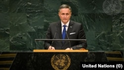 Predsjedavajući Predsjedništva Bosne i Hercegovine Denis Bećirović tokom obraćanja Generalnoj skupštini UN-a u New Yorku 22. septembra