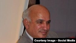 Şair Kəramət.