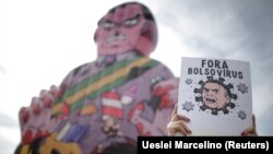 Demonstranti traže opoziv predsednika Žaira Bolsonara zbog načina na koji je njegova adminitracija rešavala krizu nastalu pandemijom korona virusa