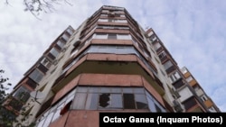 Unul dintre sutele de apartamente afectate de explozia blocului din Rahova, în urma căreia au murit trei oameni și alți treisprezece au fost răniți.