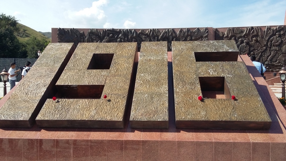 Ozimni siking Chernobrovinani sikishyapti