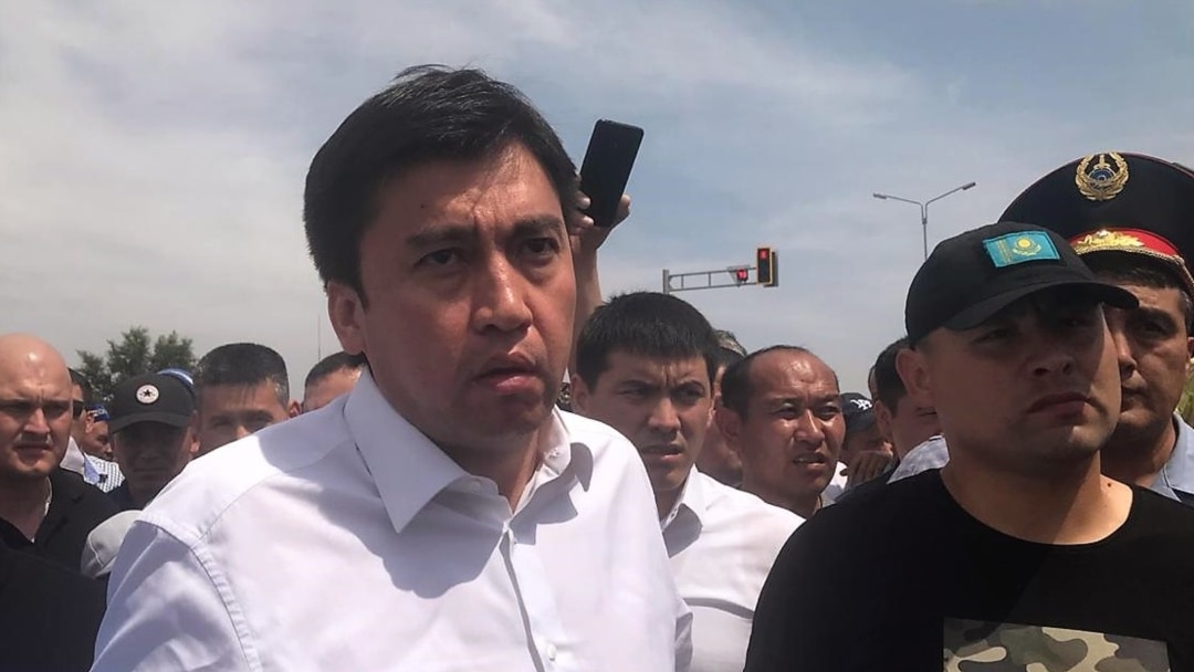 Сүндеттелген пенис Телефондардағы толық еріндердің шынайы суреттері