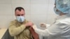 Российский военный прививается вакциной от коронавируса. Ростов-на-Дону, декабрь 2020 года