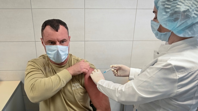 روسیه:د 'سپوتنیک وې' واکسین له ۱۸کلنو پورته هم پلي کېدای شي