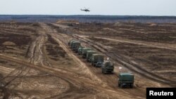 Russiýa Ukraina hüjüm etmeginiň öňüsyrasy Belarus bilen bilelikdäki harby-türgenleşikleri geçirdi. 