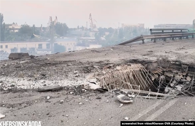 Російський авіаудар по Херсону 2 серпня 2025 року
