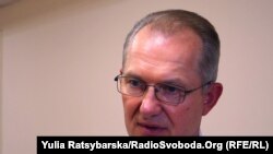 За даними генерального директора Сергія Риженка, у лікарні імені Мечникова наразі перебуває 110 пацієнтів із коронавірусною інфекцією – у тяжкому та вкрай тяжкому стані, у лікарні наразі перебуває 110 пацієнтів із коронавірусною інфекцією – у тяжкому та вкрай тяжкому стані