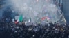 Протести розпочалися 6 червня в одному з районів Лос-Анджелеса, де іммігранти становлять більшість населення. Вони виступають проти масових арештів мігрантів, що здійснюються у рамках зусиль адміністрації президента Трампа у боротьбі з нелегальною міграцією