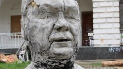 Ukrainada Ýanukowiçe täze aýyplama bildirilýär, sud diňlenişigi ýene-de yza çekildi