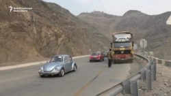 Classic Cars Hold Rally Through The Khyber Pass