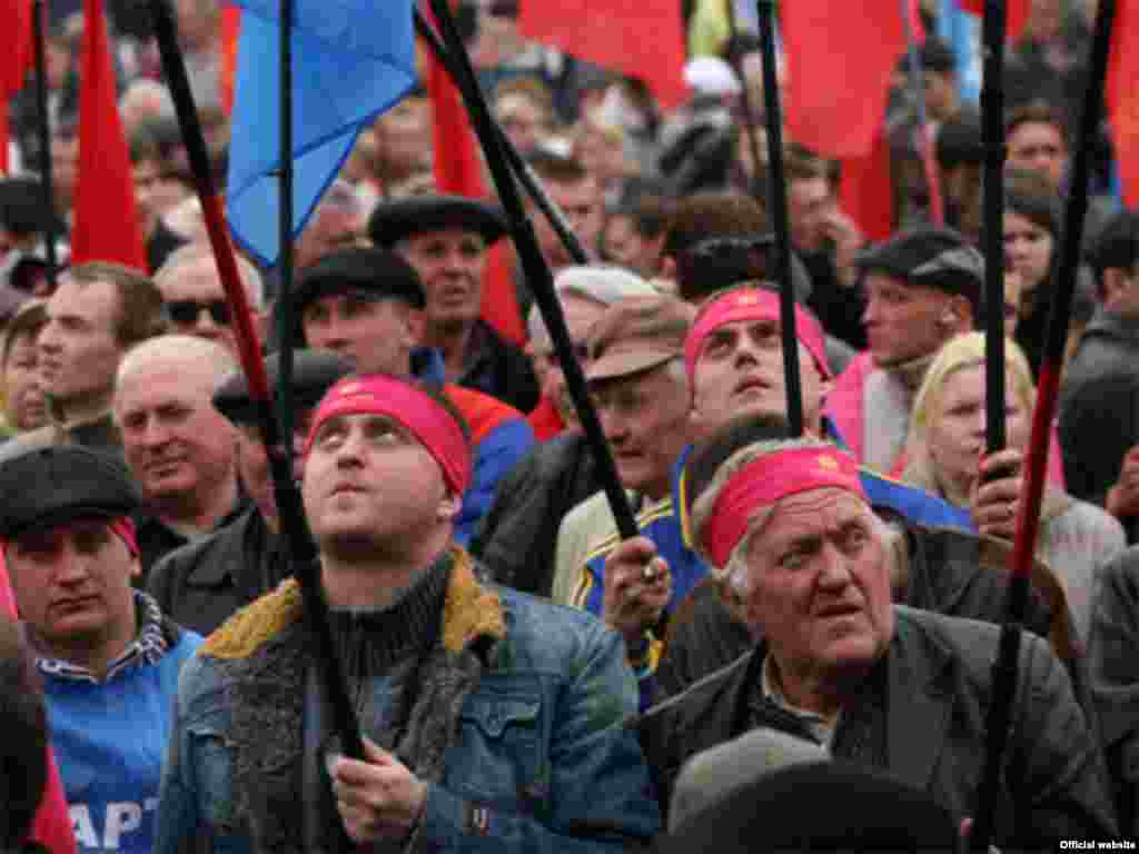 Ukraine -- Supporters of prime minister and the parliamentary coalition, Kyiv, 04Apr2007