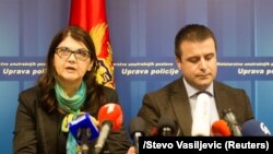 Додситони кули Монтенегро Лепа Меденитса ва муовини раиси пулис Енис Бакович дар нишасти матбуотӣ - 22 ферал, 2018