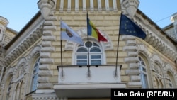 Primăria Chișinău a lansat o petiție prin care cere Guvernului să întoarcă 50% din contribuțiile financiare ale chișinăuienilor pentru capitală.