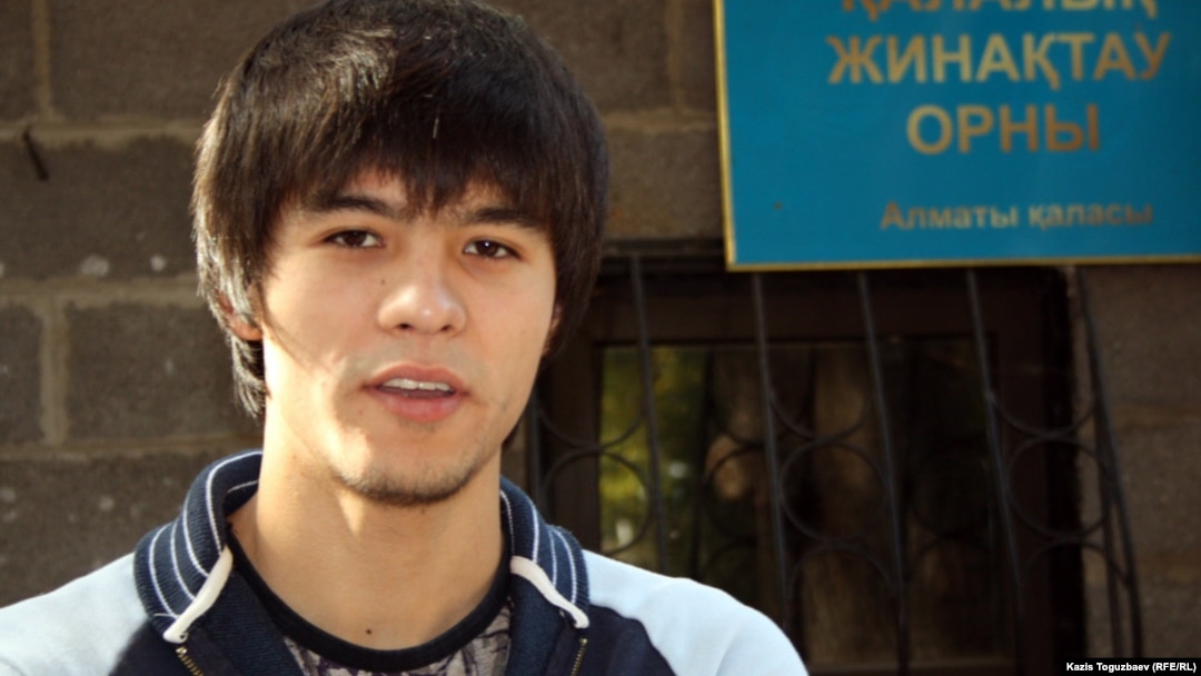 Кенет арт жақтан шықты Кенет арт жақтан шықты