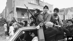 انقلابیون مسلح، تهران، ۲۲ بهمن ۱۳۵۷