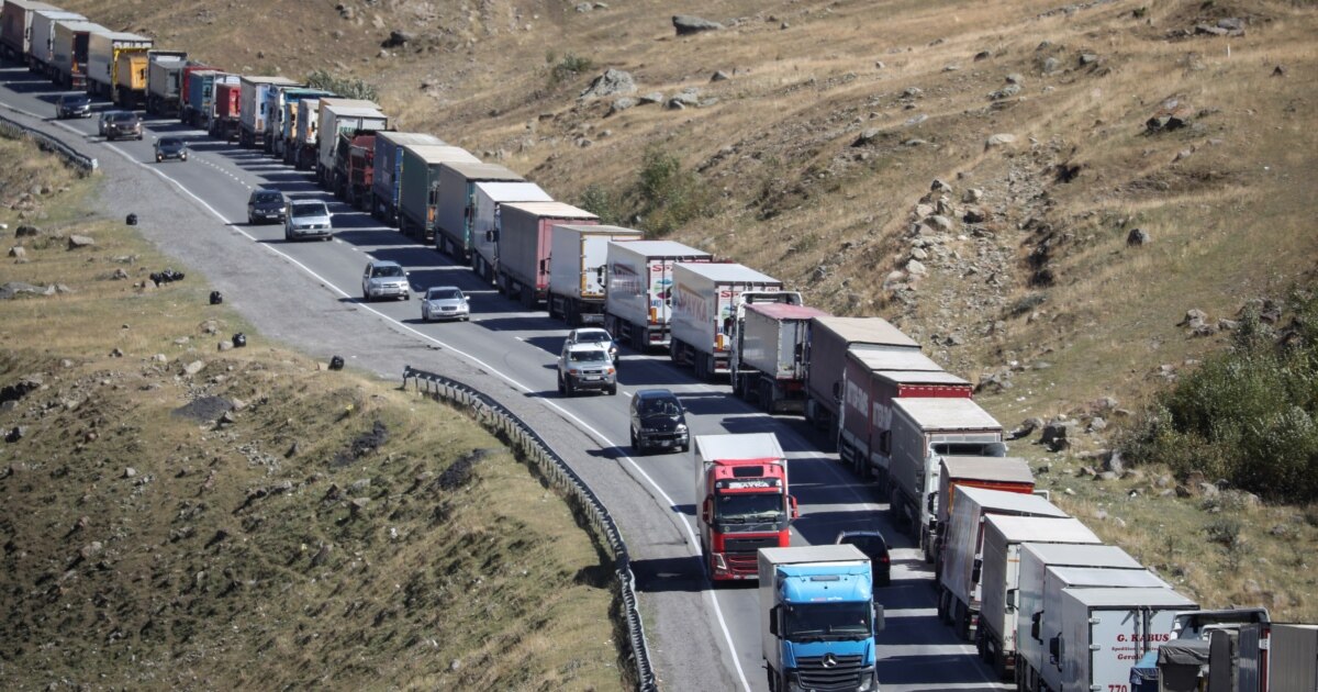 North Ossetia Imposes Limits On Incoming Cars As Line Grows At