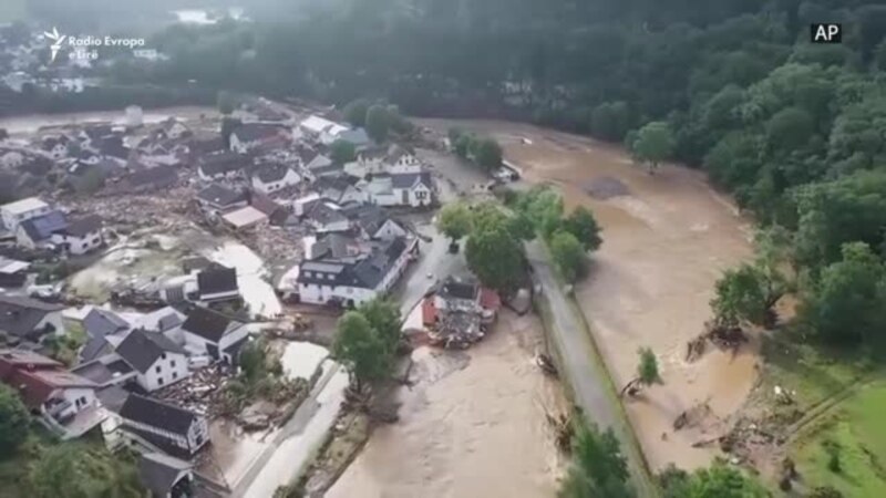 Së paku 42 të vdekur dhe disa të zhdukur nga përmbytjet në Gjermani 