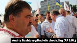 Протестувальники біля Українського дому в Києві