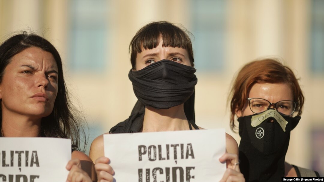 Protest în fața MAI. Polițiștii din cazul Caracal sunt acuzați că nu și-au făcut treaba.