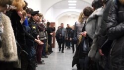 Суд продлил арест Кириллу Серебренникову