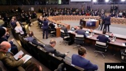 Miniștrii Apărării din NATO au avut o întâlnire la Bruxelles în care au discutat un plan general de apărare împotriva unui potențial atac rusesc