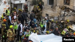 Urmările unui atac iranian în Beit Shemesh, Israel, 1 martie 2026.