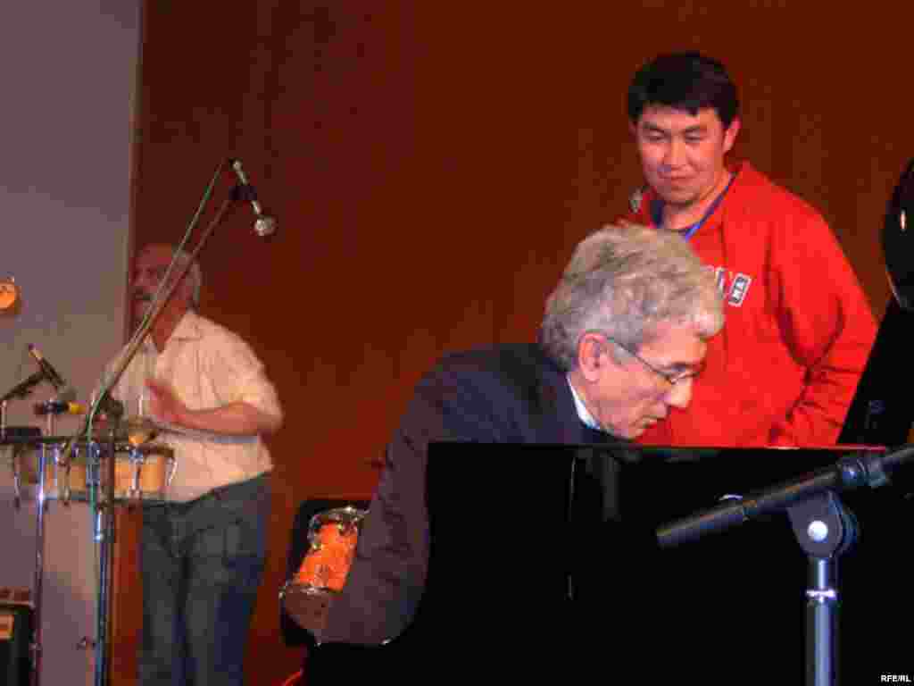 Ҷашни ҷазз дар Душанбе #16