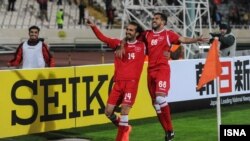 پرسپولیس در روزی که برای مسابقه‌اش بلیت فروشی نشده بود، در ورزشگاه مملو از تماشاگر آزادی توانست ۲-۱بنیادکار ازبکستان را شکست دهد