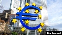 Всего за полгода акции многих крупных банков Европы подешевели на 40–60% 