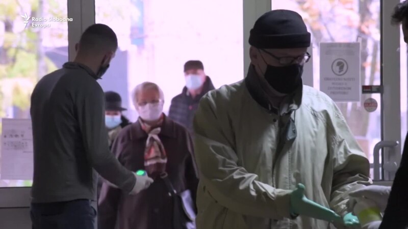 Glasanje u BiH u jeku pandemije: 'Obijelio čekajući promjene'