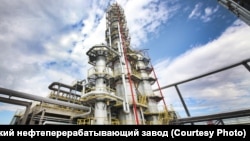 Ільський нафтопереробний завод, архівне фото