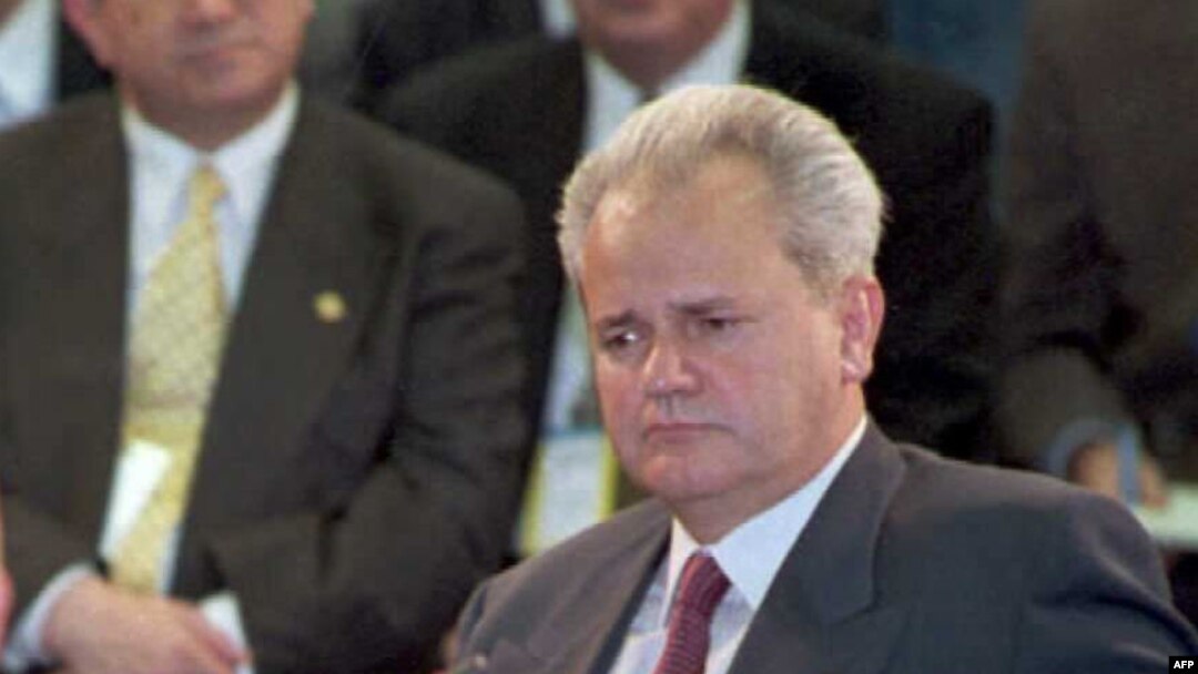 Predsjednik Srbije Slobodan Milošević prvog dana mirovnih pregovora 1. novembra 1995. godine.
