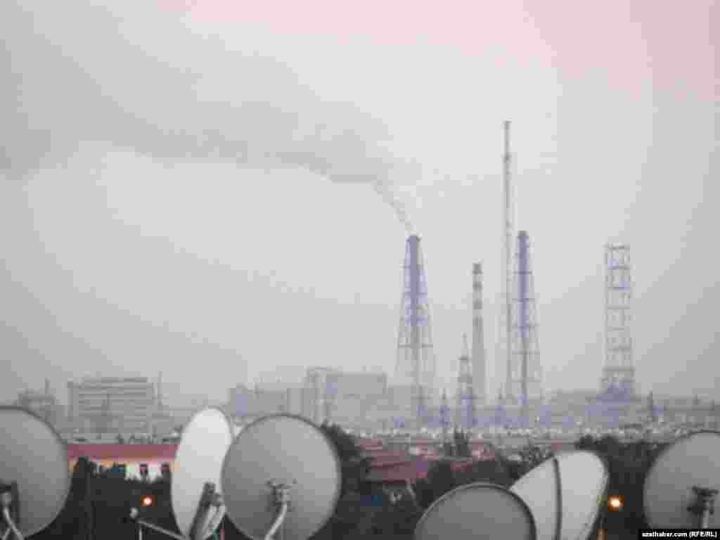 Türkmenabatdaky zawod