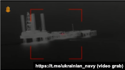 Атака на буровую установку  «Сиваш». Архивный скриншот видео