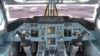 Кабина самолета Ту-214, одной из нескольких моделей, возвращаемых в эксплуатацию в России
