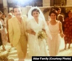 محمود عطار و همسرش در مراسم عروسی