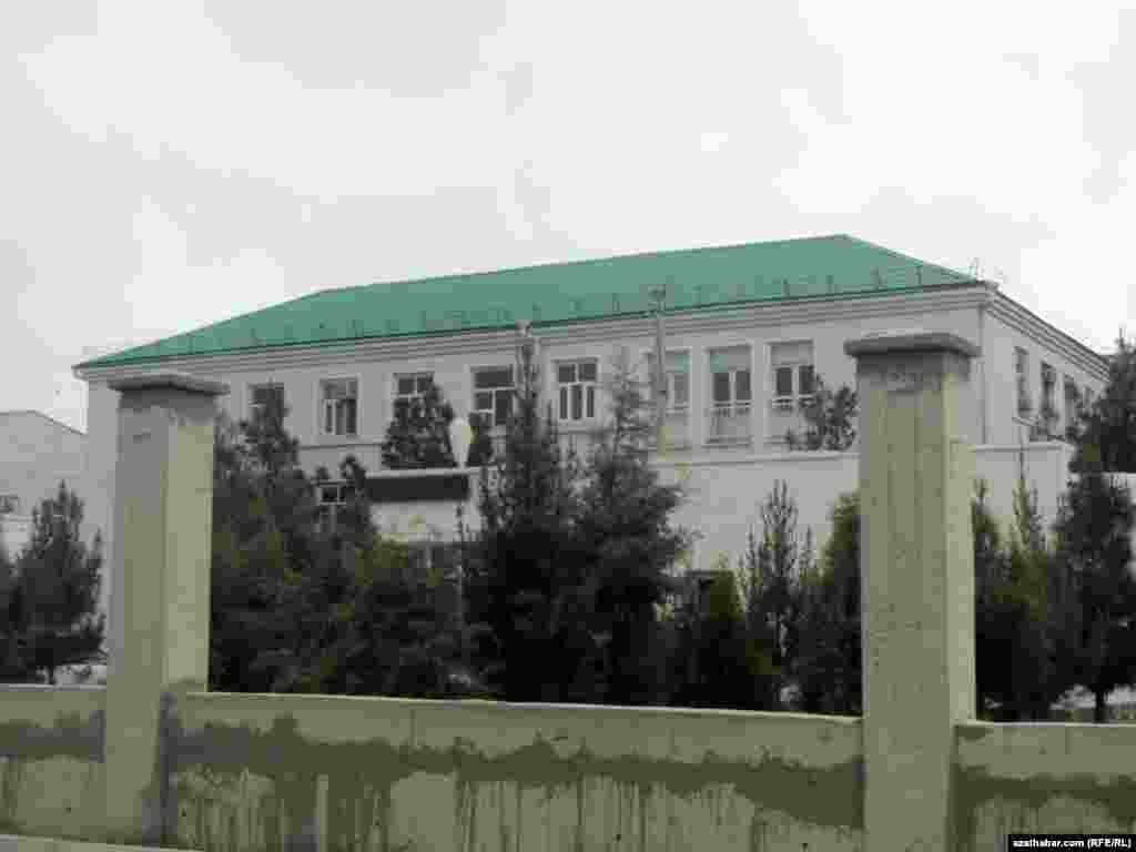 Marydaky keselhanalaryň biri.