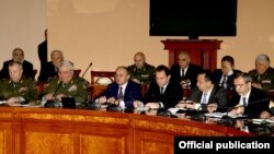 Armenia - Defense Minister Seyran Ohanian (C), army chief of staff General Yuri Khachaturov (second from left) and other top military officials meet in Yerevan, 8Jan2015.