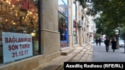 "Bağlanırıq. Son tarix..." Bakıda tezliklə bağlanacaq mağaza.