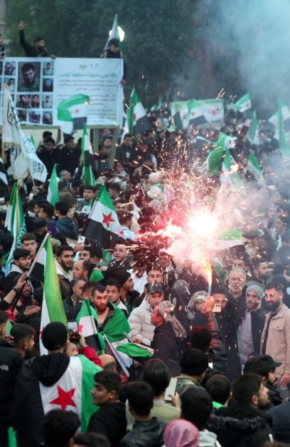 От една година Сирия е свободна от Асад Какво се