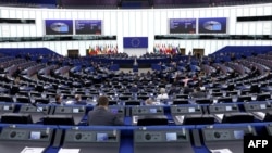 Під час дебатів у Європарламенті депутати заявляли, що вербування іноземців стало частиною системної стратегії Росії для компенсації великих втрат на фронті