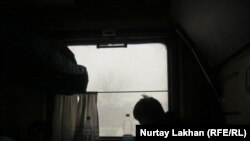 В темном вагоне сообщением Алматы - Защита. 26 января 2014 года.