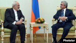 Armenia - President Serzh Sarkisian (R) meets with Iranian Foreign Minister Mohammad Javad Zarif, Yerevan, 27Jan2015.