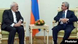 Armenia - President Serzh Sarkisian (R) meets with Iranian Foreign Minister Mohammad Javad Zarif, Yerevan, 27Jan2015.