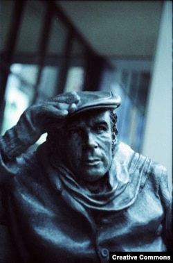 Статуя композитора Гленна Гульда в Торонто (Photo: Stefan Powell)