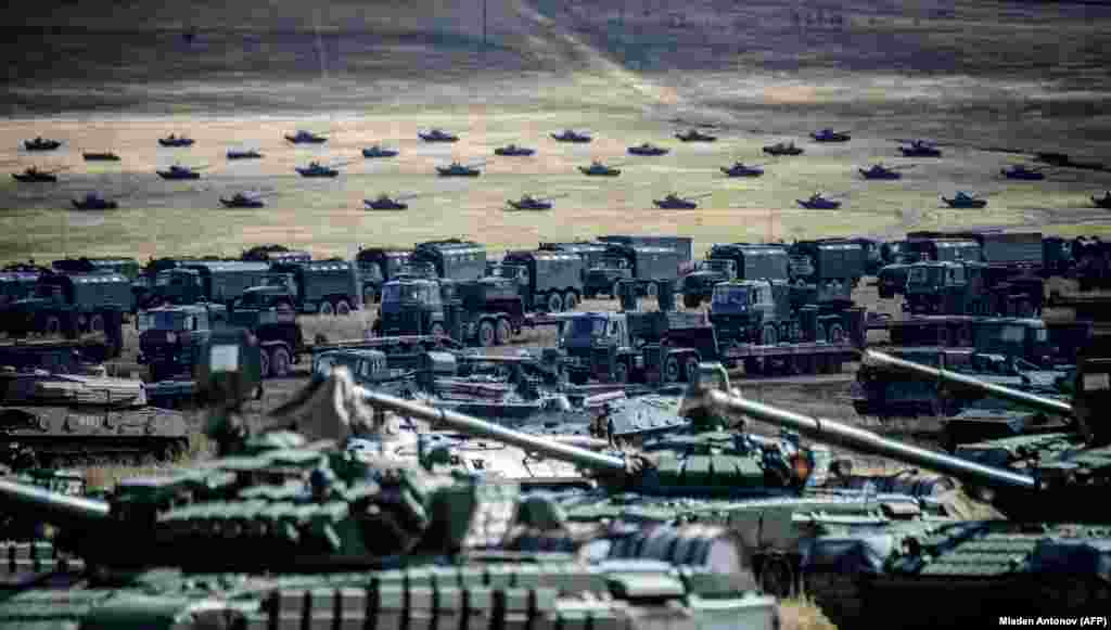 Ресейдің Қиыр Шығысында өткен Восток-2018 әскери жаттығу кезіндегі ресей әскери күштері &nbsp;