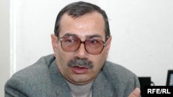 Mahal İsmayıloğlu 